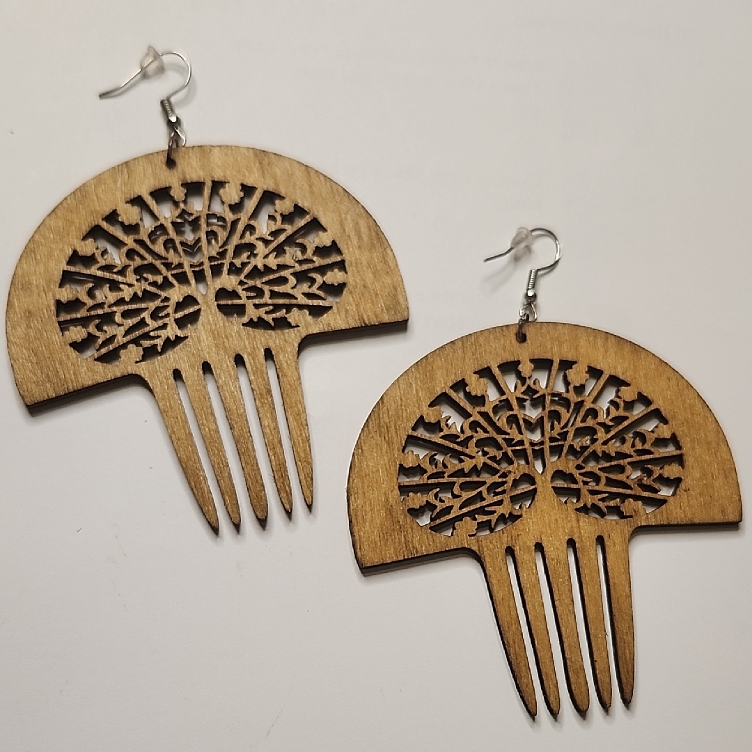 Elegant Wooden Earrings With Tree Design
